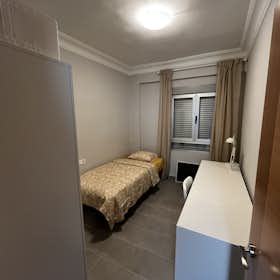 Private room for rent for €375 per month in Torrent, Avenida Al Vedat