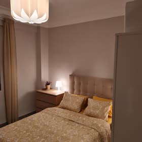 Private room for rent for €485 per month in Torrent, Avenida Al Vedat