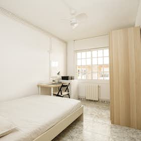 私人房间 正在以 €500 的月租出租，其位于 Badalona, Carrer Sicília
