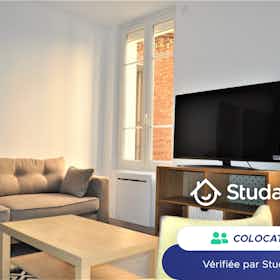 Private room for rent for €395 per month in Saint-Étienne, Rue Élisée Reclus