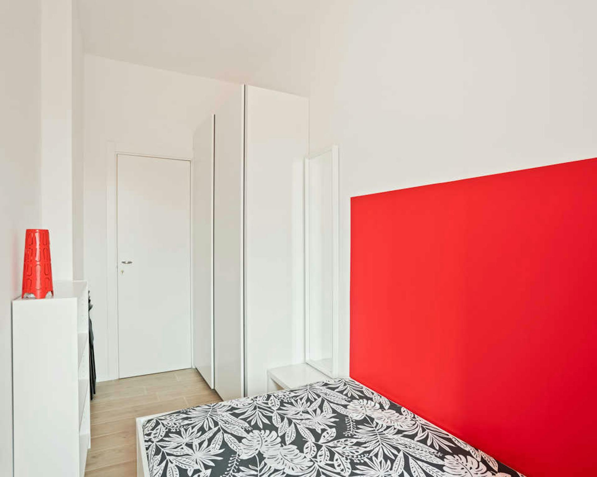 Viale Legioni Romane, Milan preview