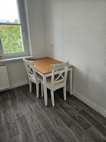 Studio for rent for €1,220 per month in Berlin, Sterndamm