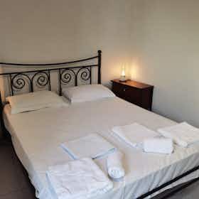 私人房间 正在以 €445 的月租出租，其位于 Thessaloníki, Evdoxou