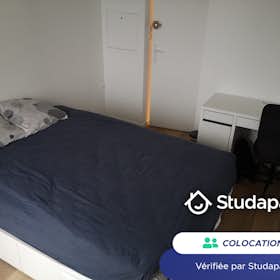 Private room for rent for €470 per month in Gradignan, Rue de Naudet