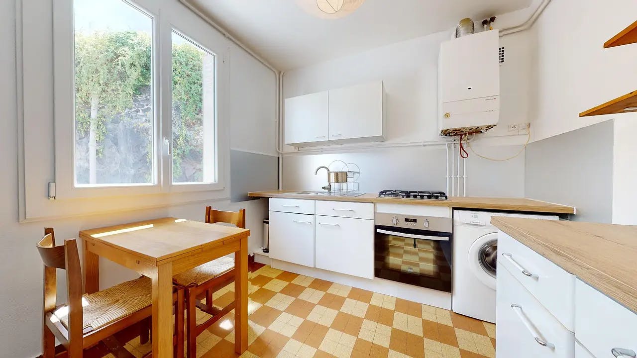 Apartament de închiriat pentru 690 EUR pe lună în Clermont-Ferrand, Rue Desdevises du Dézert