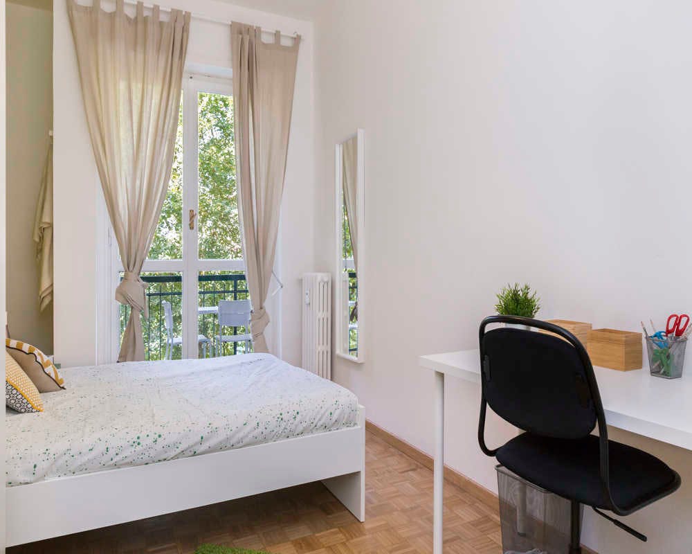 Private room for rent for €570 per month in Cesano Boscone, Via dei Pioppi