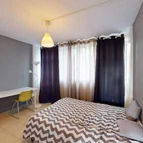 Cameră privată de închiriat pentru 400 EUR pe lună în Tourcoing, Rue de Lille