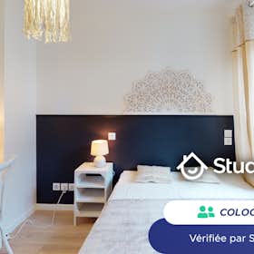 Private room for rent for €430 per month in Rouen, Rue Lafayette