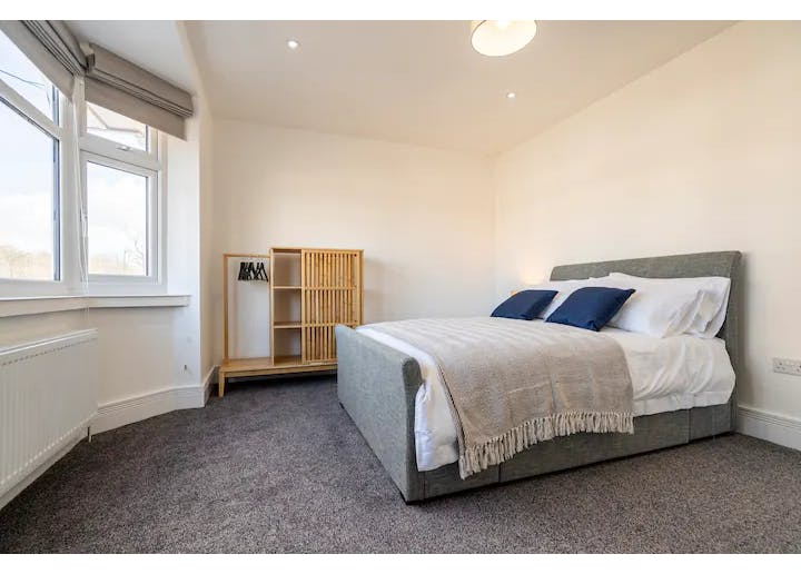 Apartment Nuneaton, 170m² — photo 8