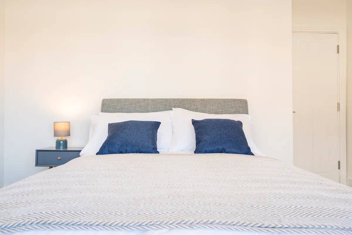 Apartment Nuneaton, 170m² — photo 9