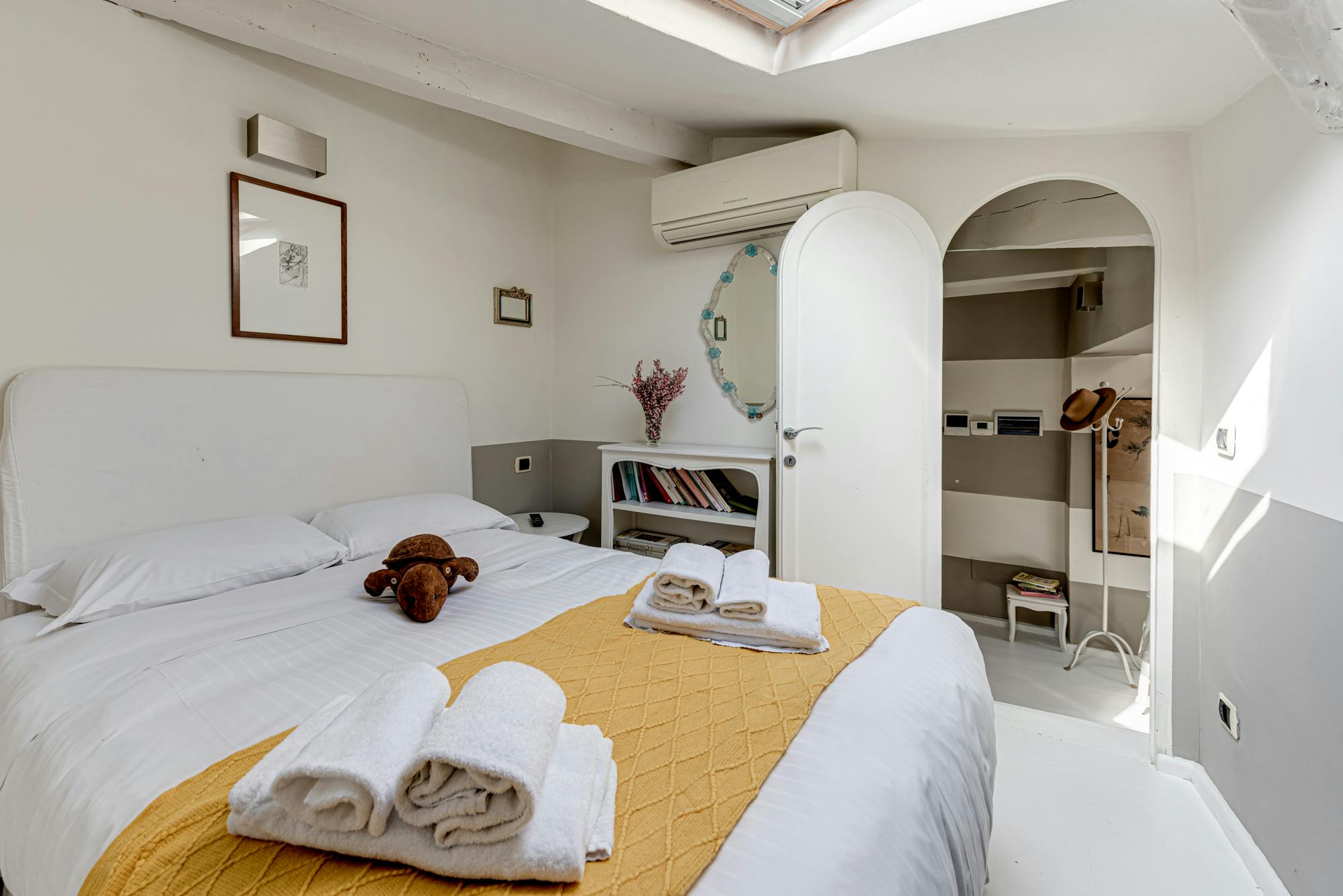 Piazza Cesare Beccaria, Florence