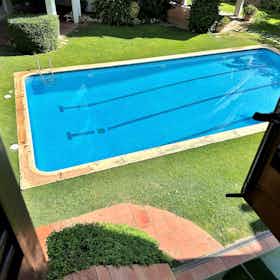 Hus att hyra för 1 790 € i månaden i Sitges, Avinguda de Nostra Senyora del Vinyet