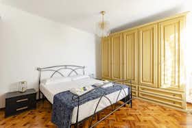 Apartamento para alugar por € 3.000 por mês em Genoa, Mura della Malapaga