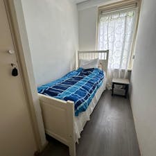 WG-Zimmer for rent for 650 € per month in Spijkenisse, Frans Halsstraat