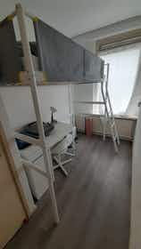 私人房间 正在以 €650 的月租出租，其位于 Spijkenisse, Frans Halsstraat