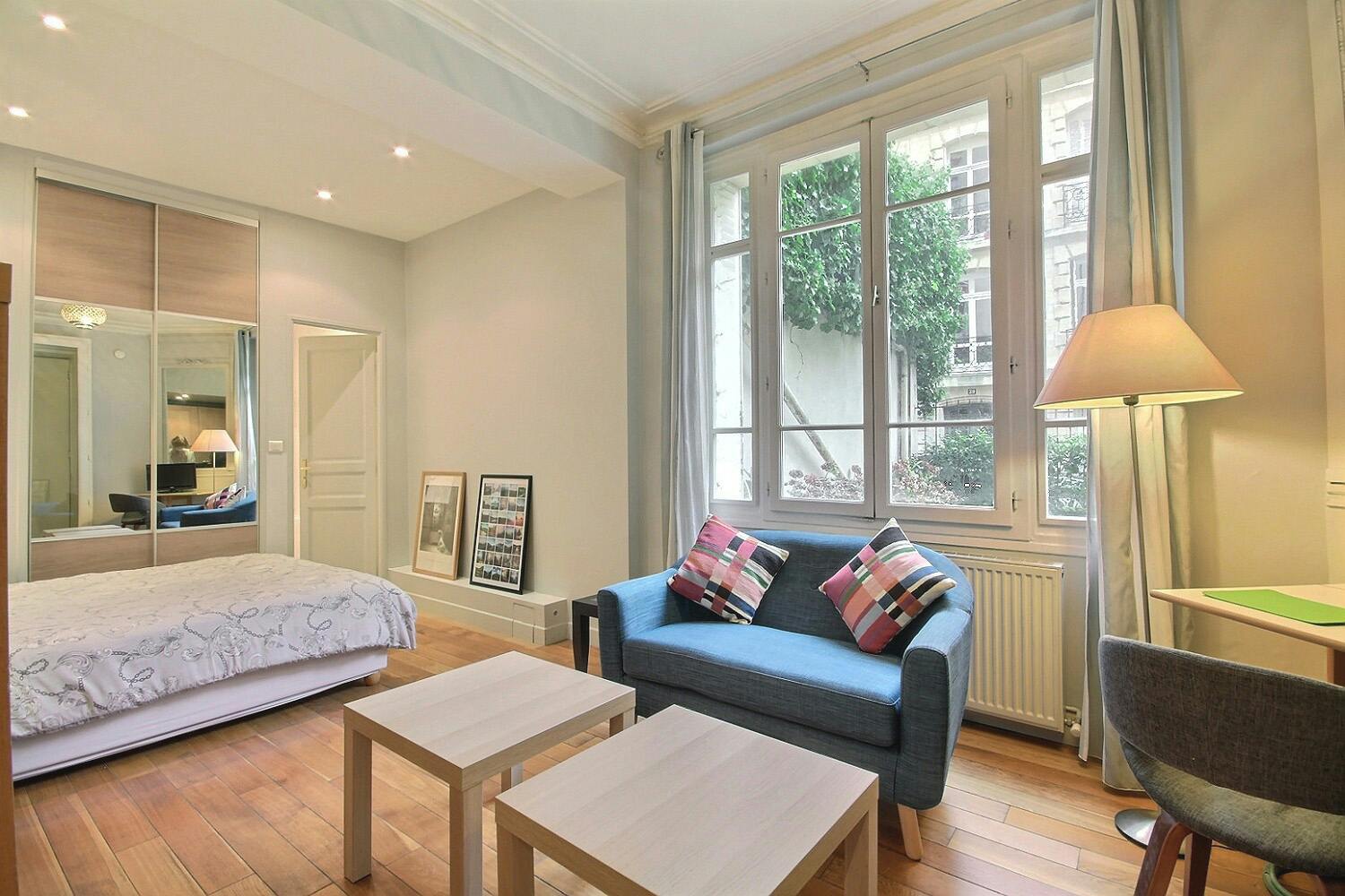 Rue des Vignes, Paris preview