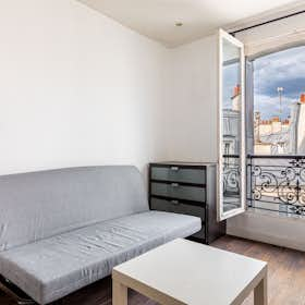 Studio for rent for €862 per month in Paris, Boulevard Richard Lenoir