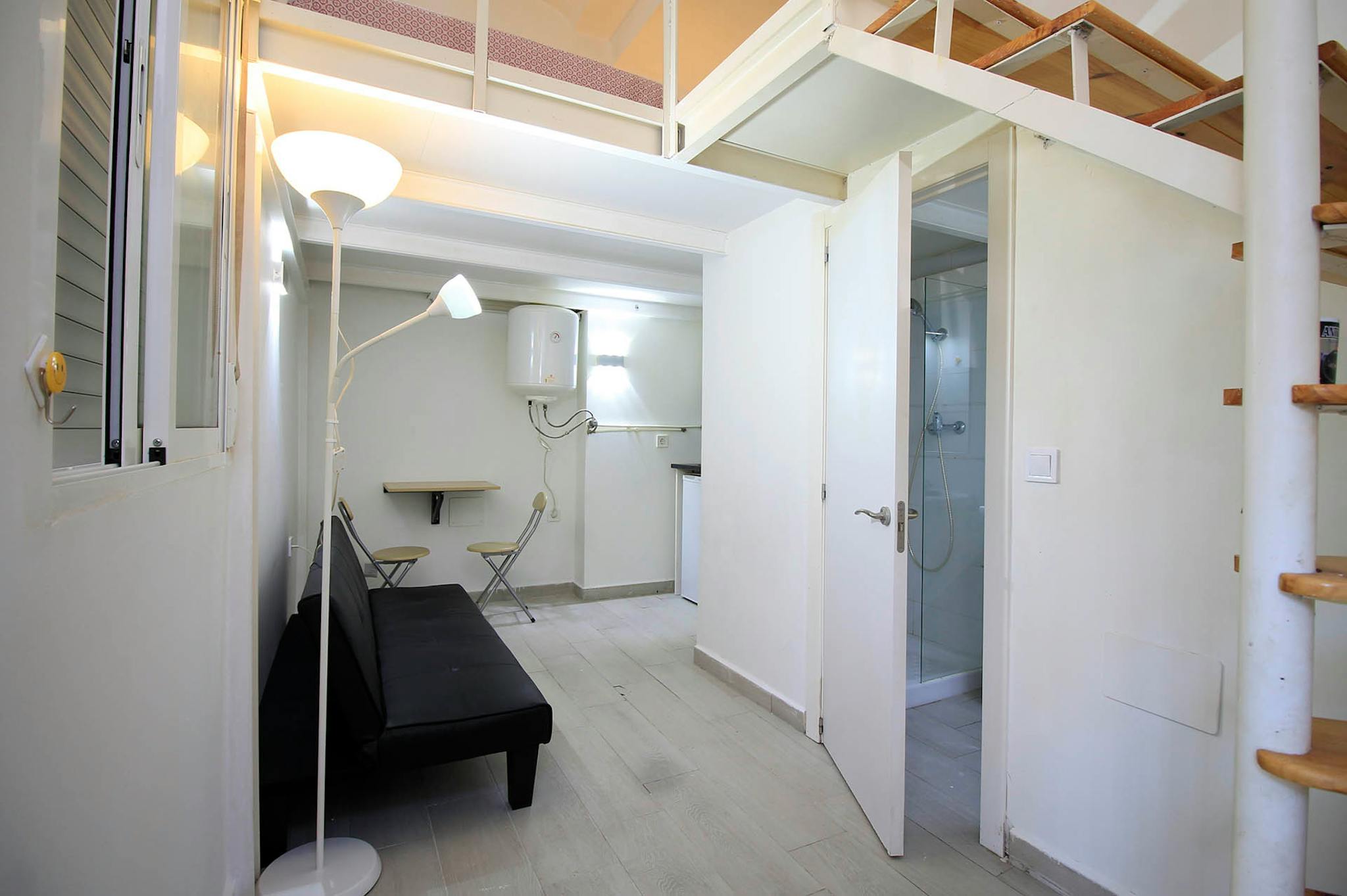 Calle de Rodrigo Uhagón, Madrid preview