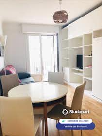 Mieszkanie do wynajęcia za 760 € miesięcznie w mieście Hendaye, Rue Doléac