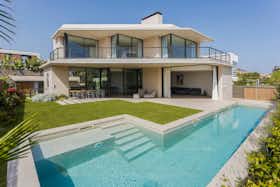 House for rent for €4,000 per month in Sitges, Carrer de Mossèn Joan Llopis Pi