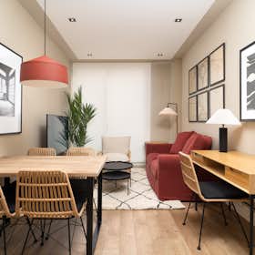 Apartment for rent for €2,550 per month in Barcelona, Carrer de Sagués