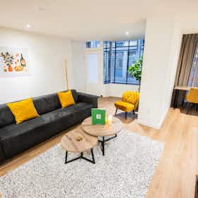 Apartment for rent for €2,916 per month in Tiel, Weerstraat