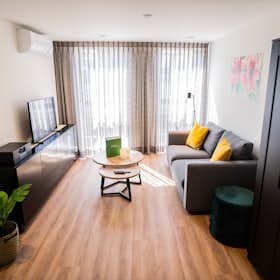 Apartamento para alugar por € 2.484 por mês em Tiel, Weerstraat