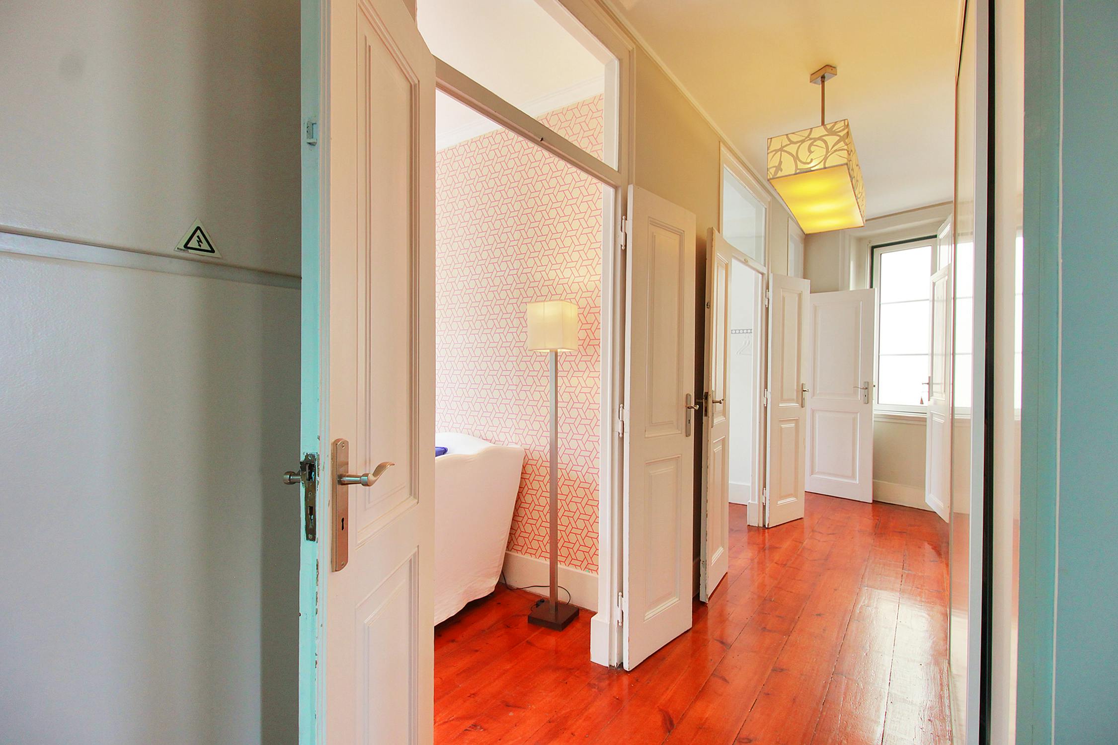 Apartment Lisbon, 110m² — photo 5