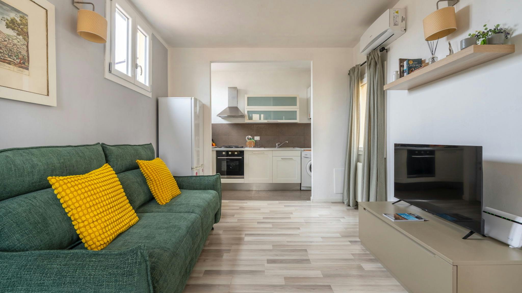 Apartament de închiriat pentru 1 EUR pe lună în Florence, Piazza Gaetano Salvemini