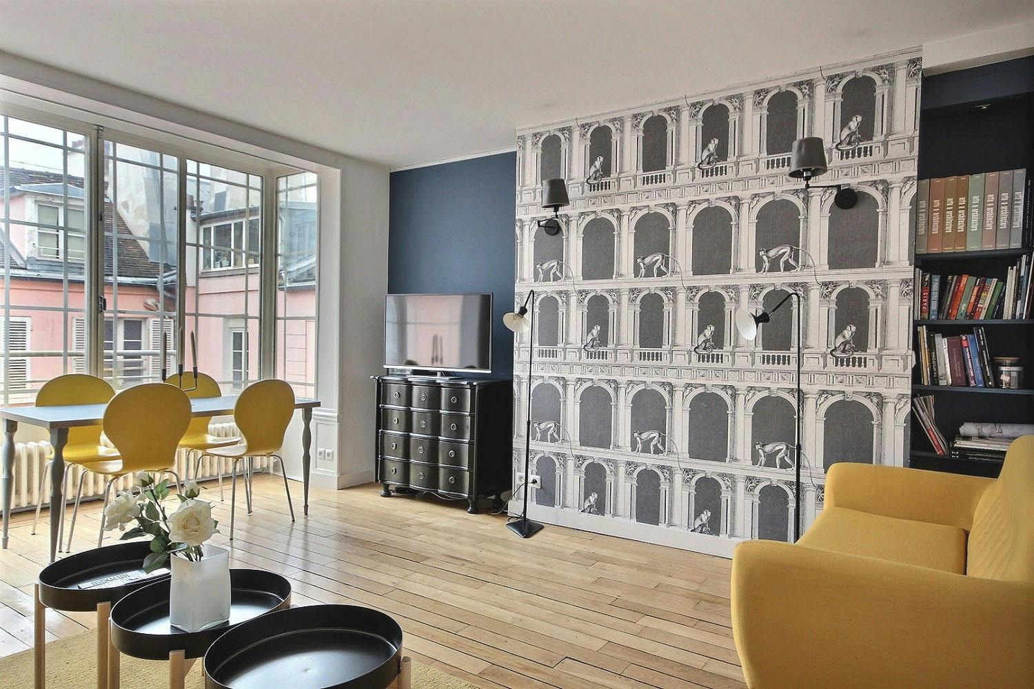 Rue de Verneuil, Paris preview