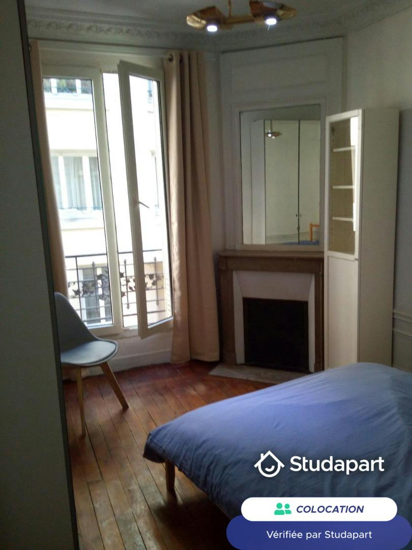 Pièce à Paris