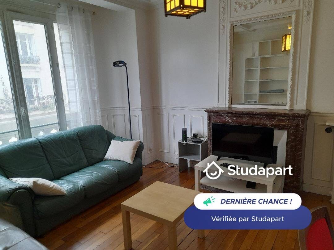 Apartment for rent for €3,200 per month in Paris, Boulevard Victor