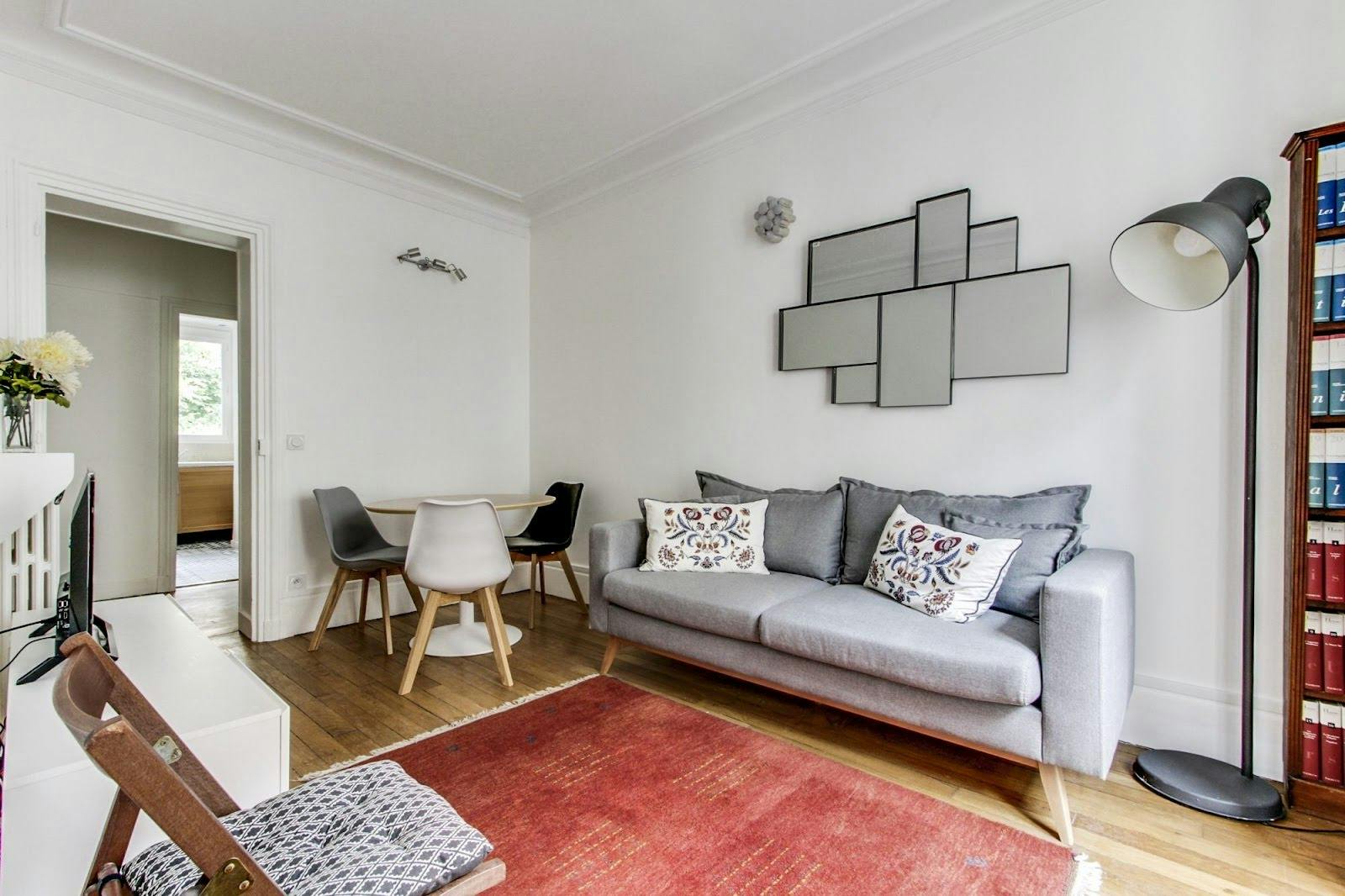 Apartment on Rue du Cherche-Midi, Paris