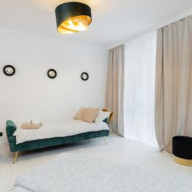 单间公寓 正在以 PLN 5,632 的月租出租，其位于 Warsaw, ulica Wiktoryn