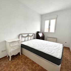 Chambre privée for rent for 500 € per month in Madrid, Calle de Jesús del Gran Poder