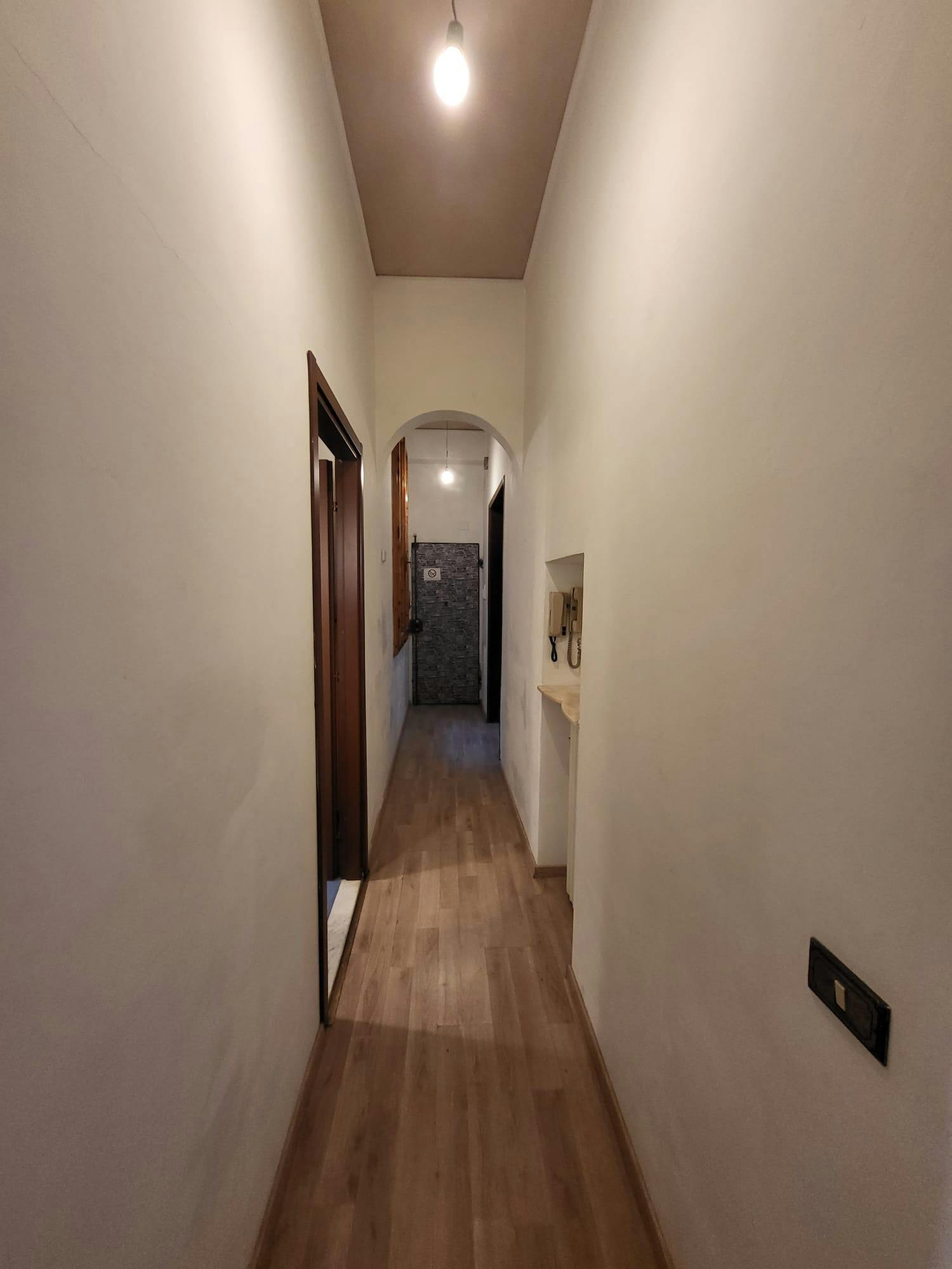 Double room Florence, 1 bed, 24m² — photo 5