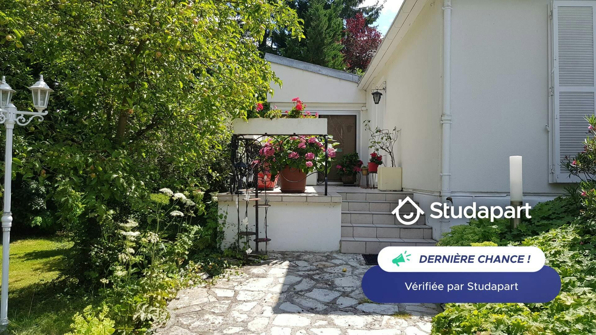 Приватна кімната за оренду для 560 EUR на місяць у Torcy, Rue de la République