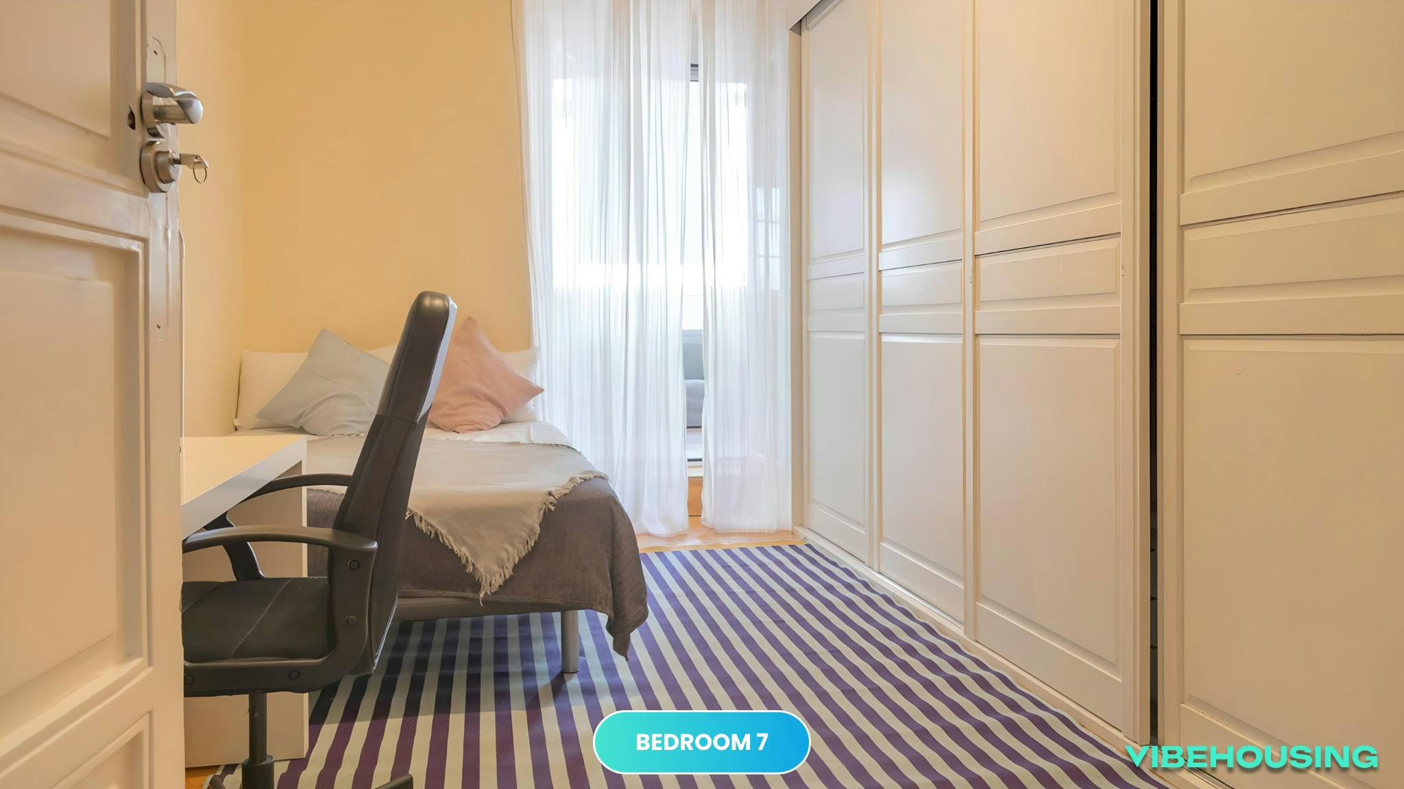 Calle de Ferraz, Madrid preview