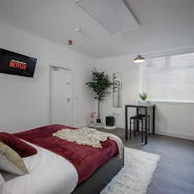 单间公寓 正在以 £2,356 的月租出租，其位于 Blackpool, Lord Street