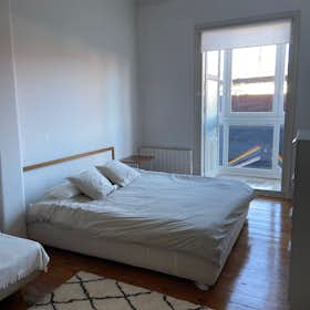 Приватна кімната за оренду для 530 EUR на місяць у Bilbao, Bailén kalea