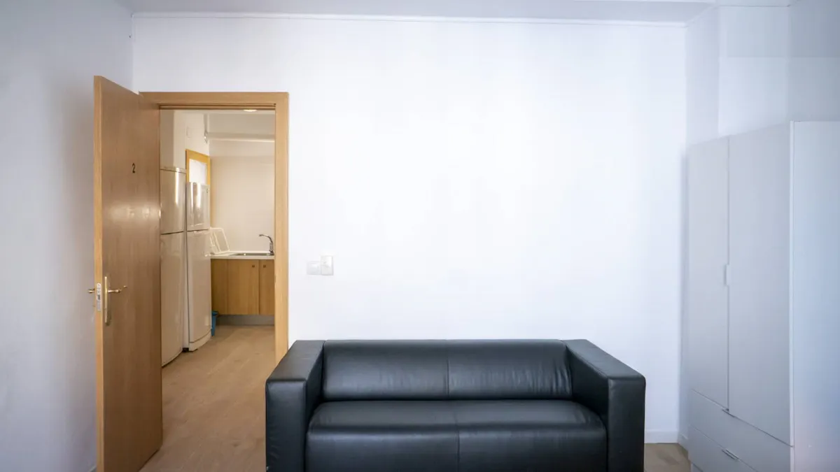Private room in Avenida de Peris y Valero, Valencia (1434881) ROOM