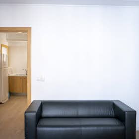 Private room for rent for €400 per month in Valencia, Avenida de Peris y Valero