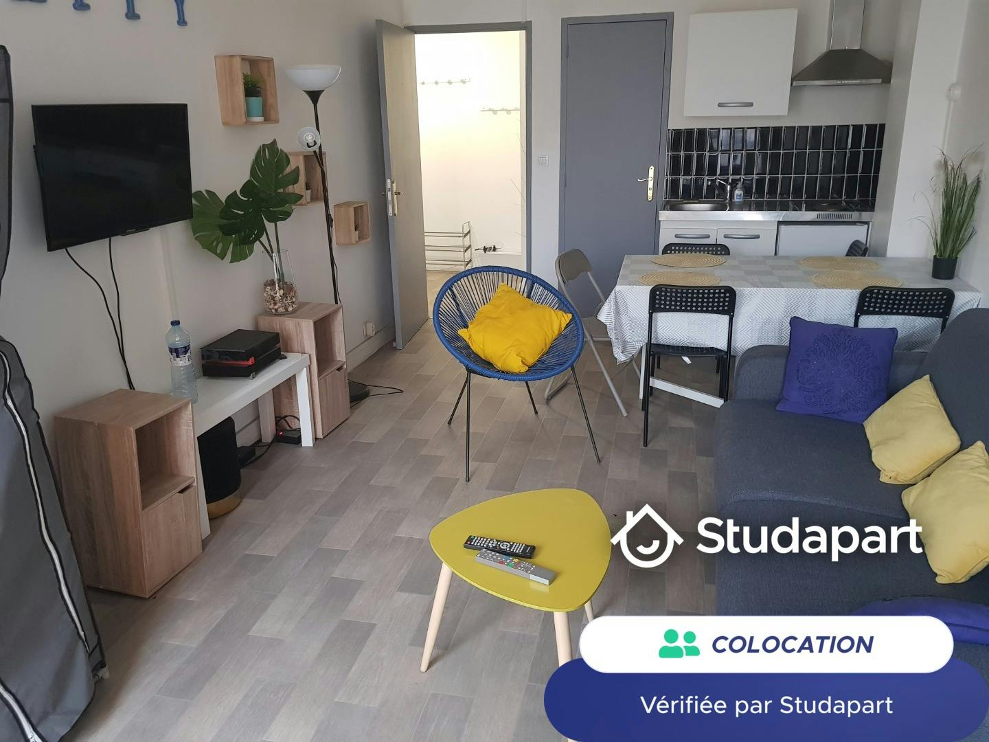 Private room for rent for €500 per month in Évry-Courcouronnes, Quai aux Fleurs