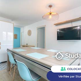 Privé kamer te huur voor € 475 per maand in Orléans, Rue Raymond Vannier