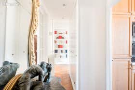Private room for rent for €1,200 per month in Montrouge, Avenue de la République
