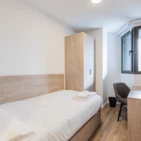 Приватна кімната за оренду для 806 EUR на місяць у Santander, Avenida del Cardenal Herrera Oria