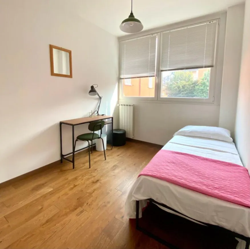 2-Bedroom Apartment in Via Arcivescovo Romilli, Milan (1436282) ROOM 2
