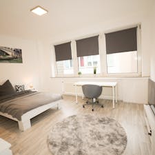 Private room for rent for €950 per month in Köln, Hohe Straße