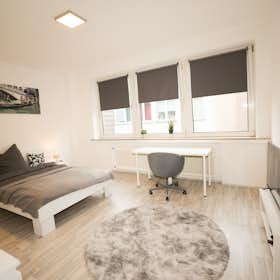 Privé kamer te huur voor € 950 per maand in Köln, Hohe Straße