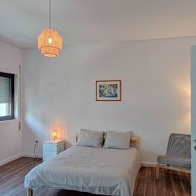 Private room for rent for €500 per month in Porto, Rua de Aires de Ornelas